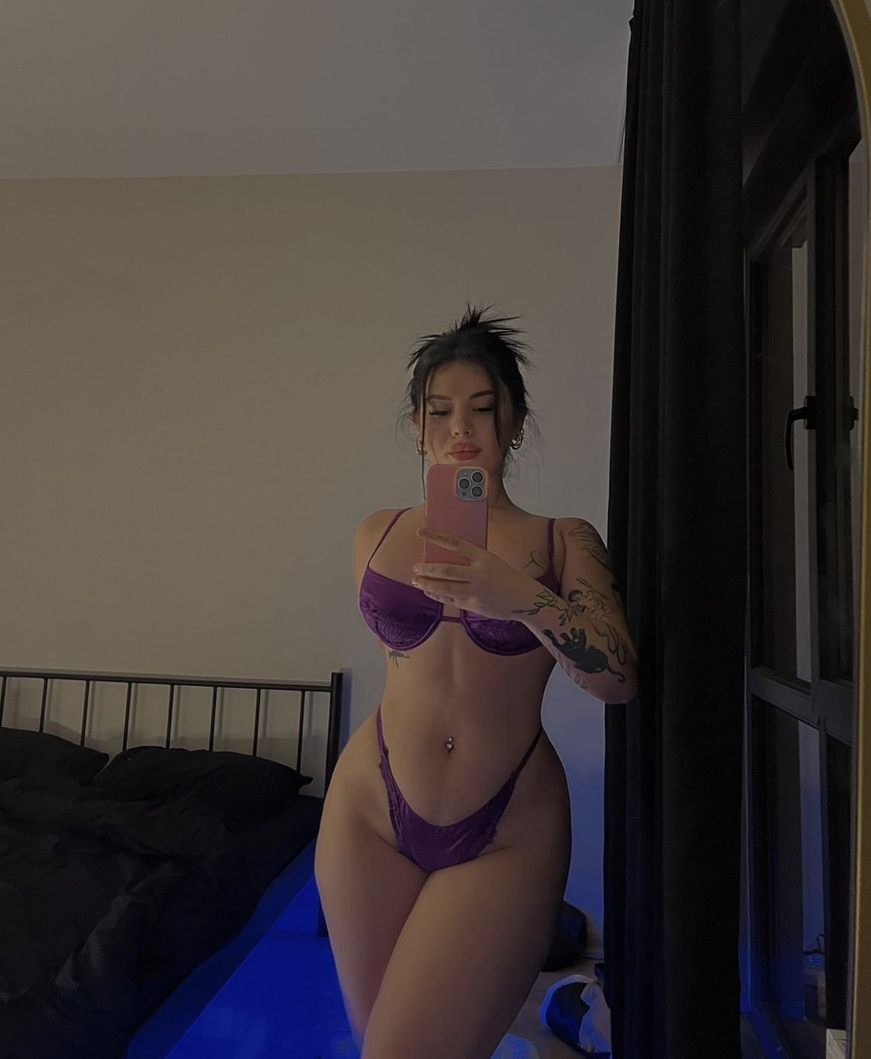 Dokuma Cömert Kadın Escort Bayan Aylin