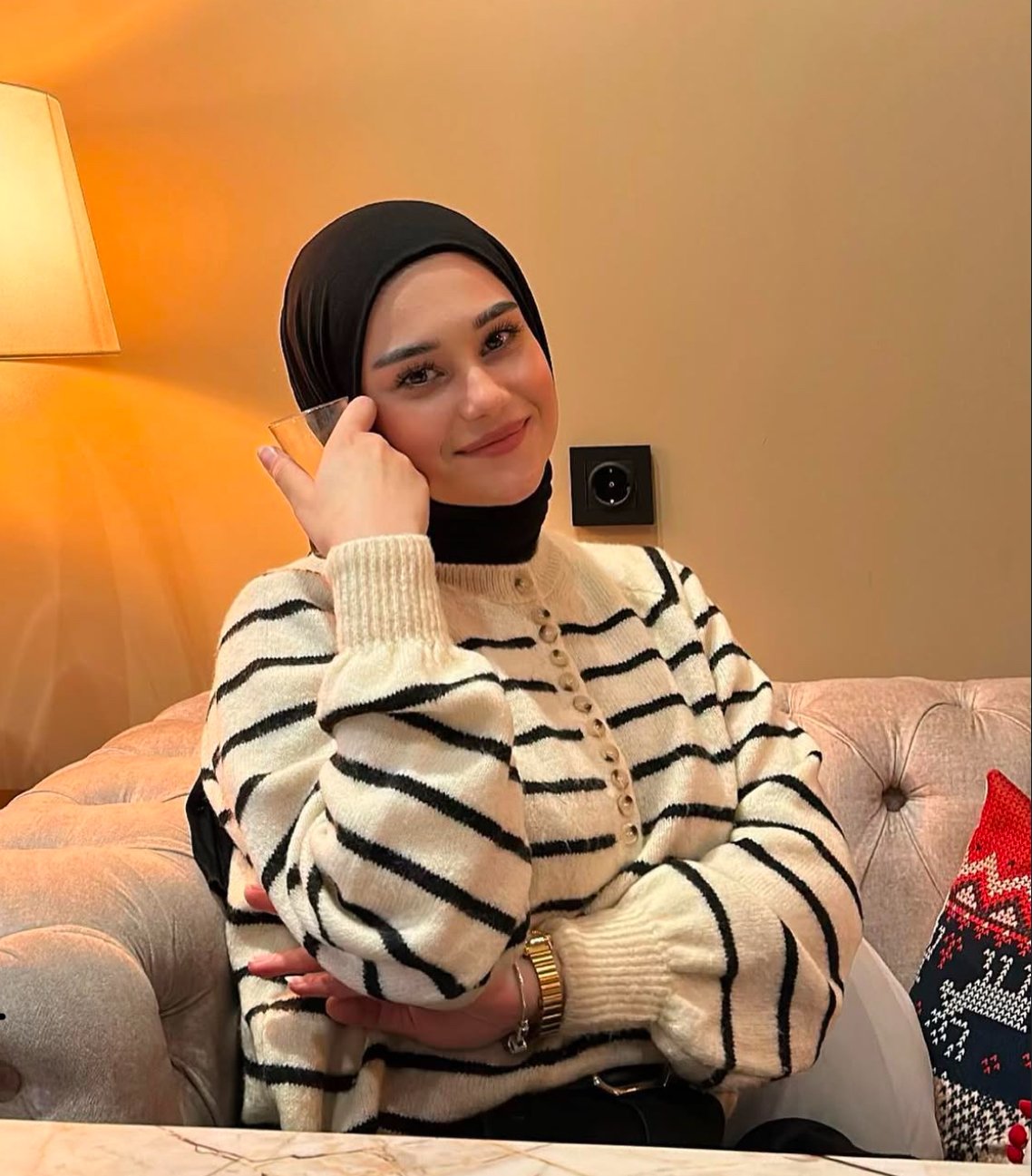 Selim Düşünceli Bayan Escort Odalya