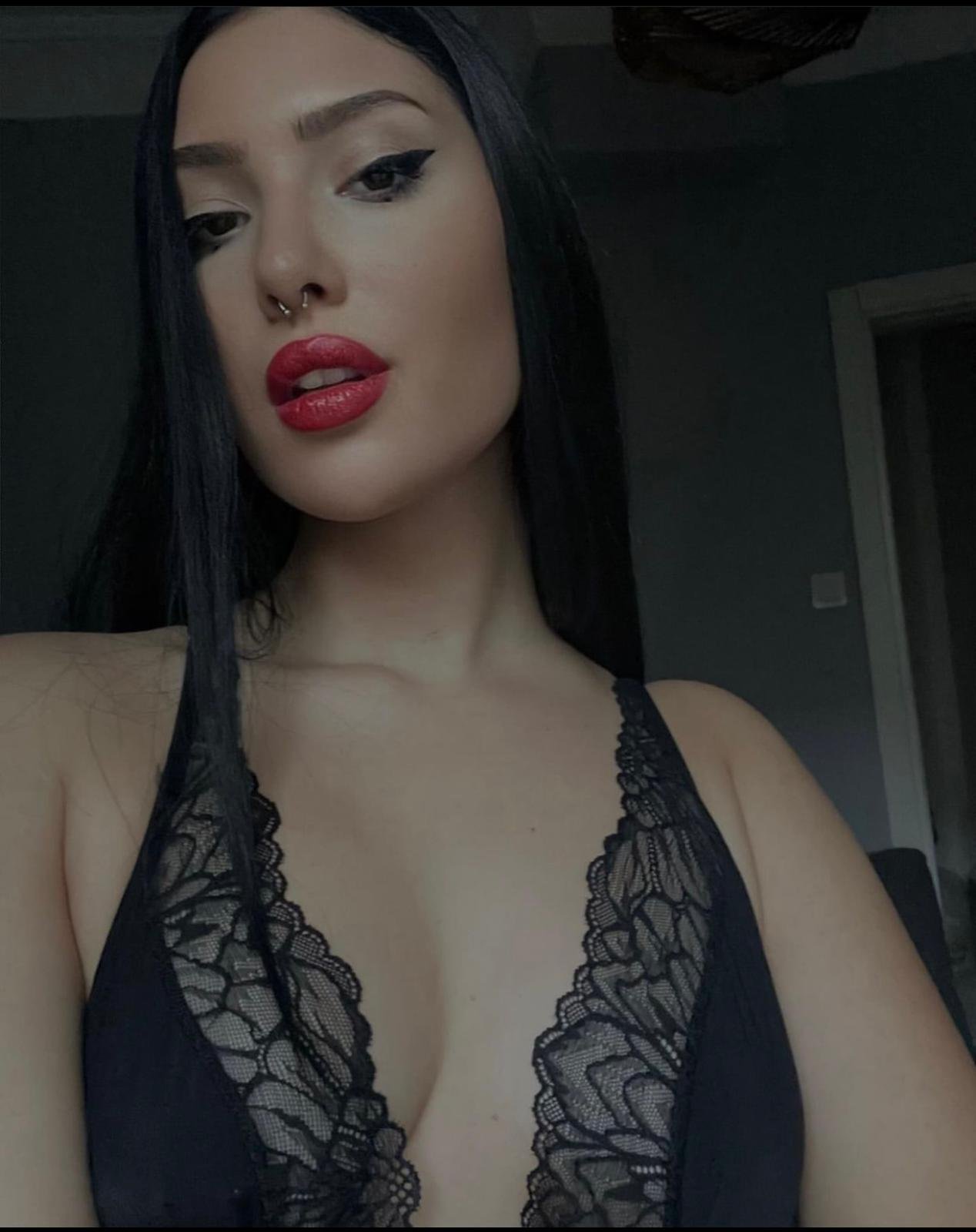 Gevaş Kosovalı Escort Vesile