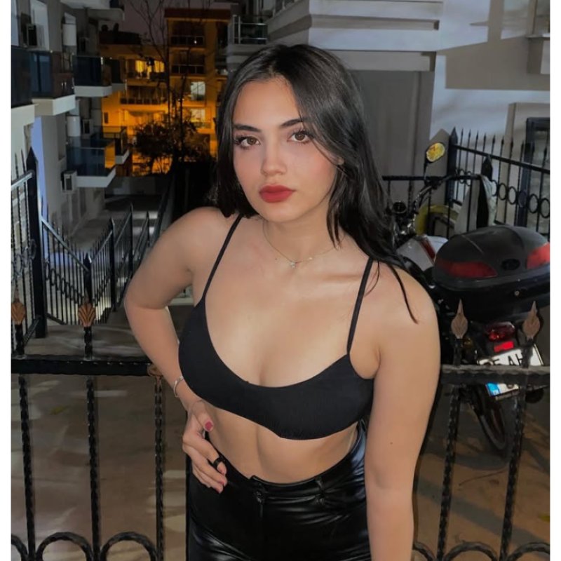 Orta Mükemmel İlişki Bayan Escort Melek