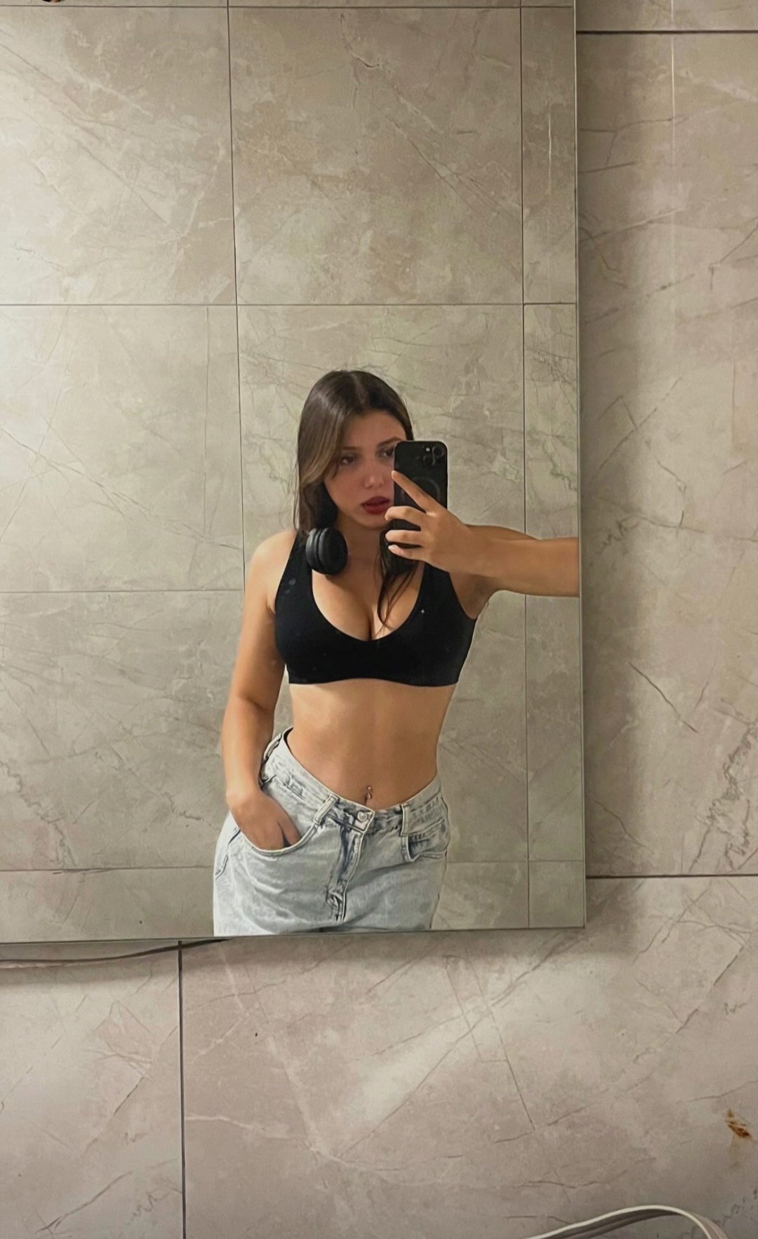Yenişehir Güzel ve Yüksek Ruhlu Kadın Bayan Escort Naz