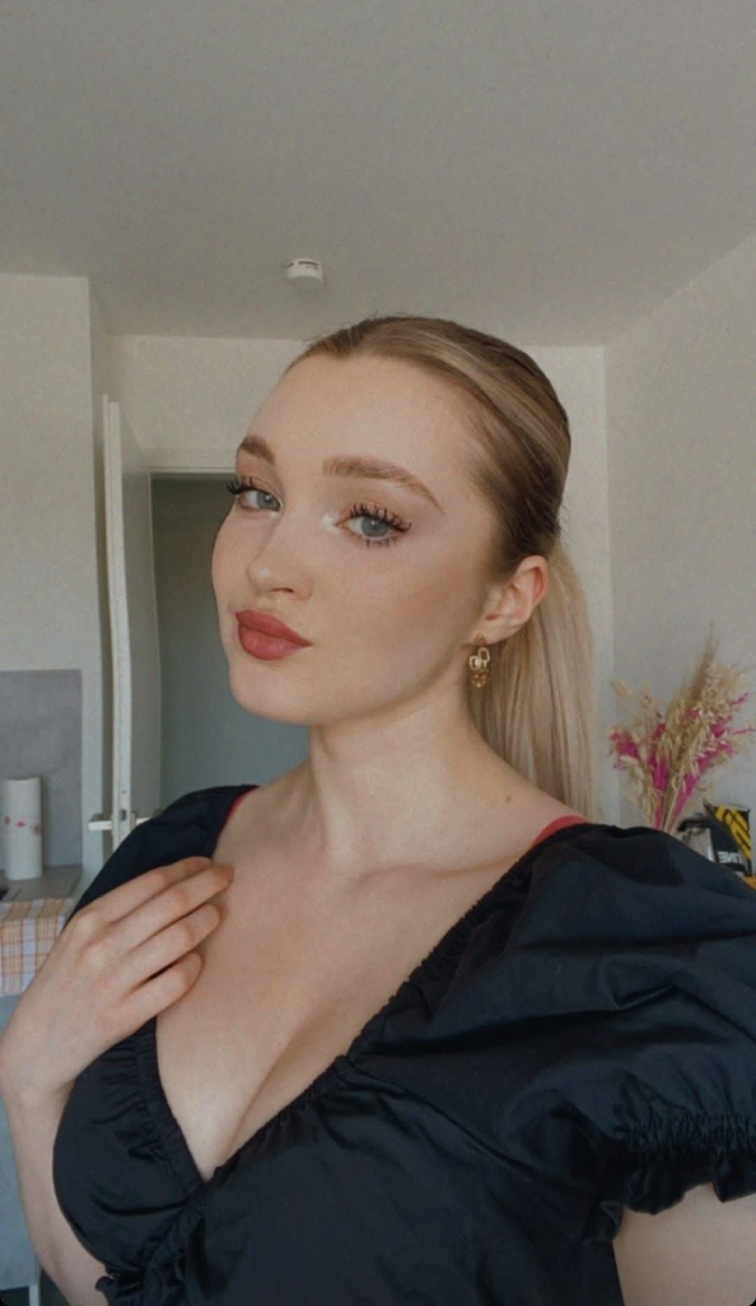 Tut Güzel Bir Sevgili Escort Hülya