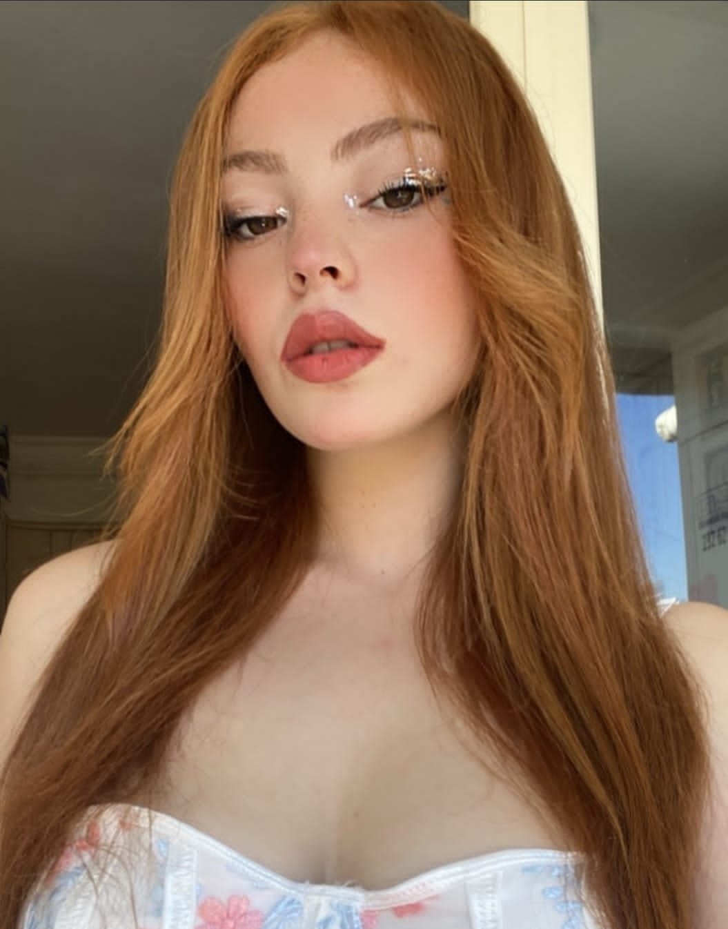 Perşembe Sevgi Dolu Bayan Escort Bayan Hande