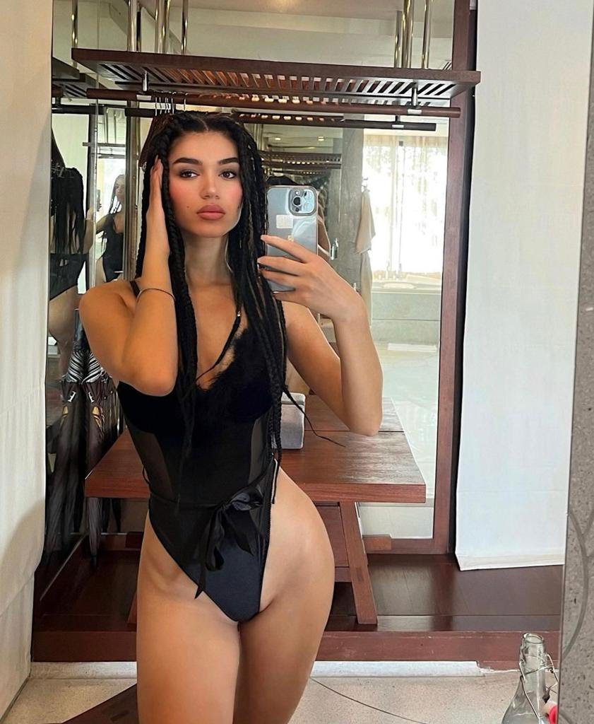 Maslak Yabancı Bayan Escort Duygu