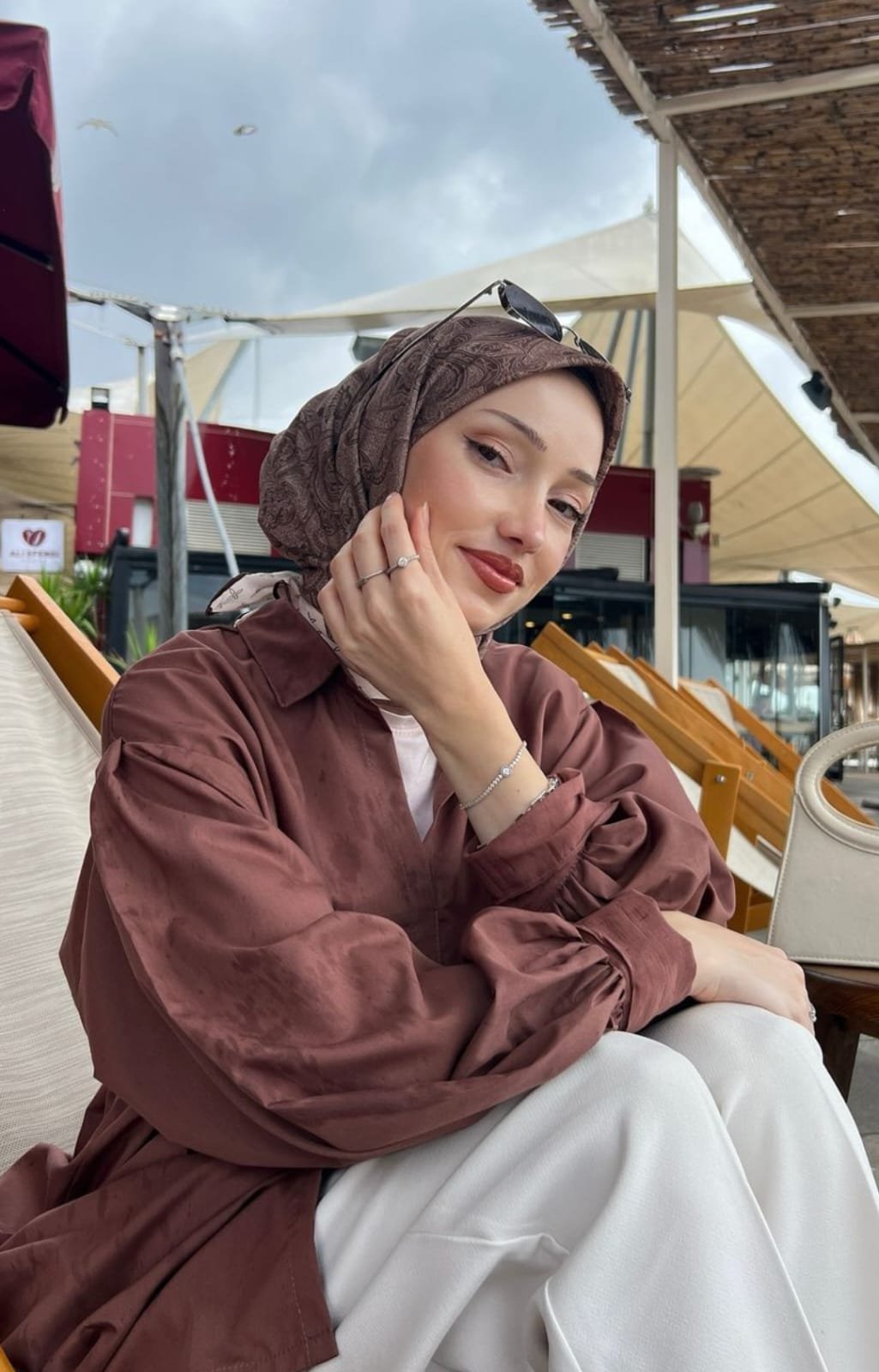 Çıldır Aşkı Gerçekleştiren Kadın Escort Bayan Bengü