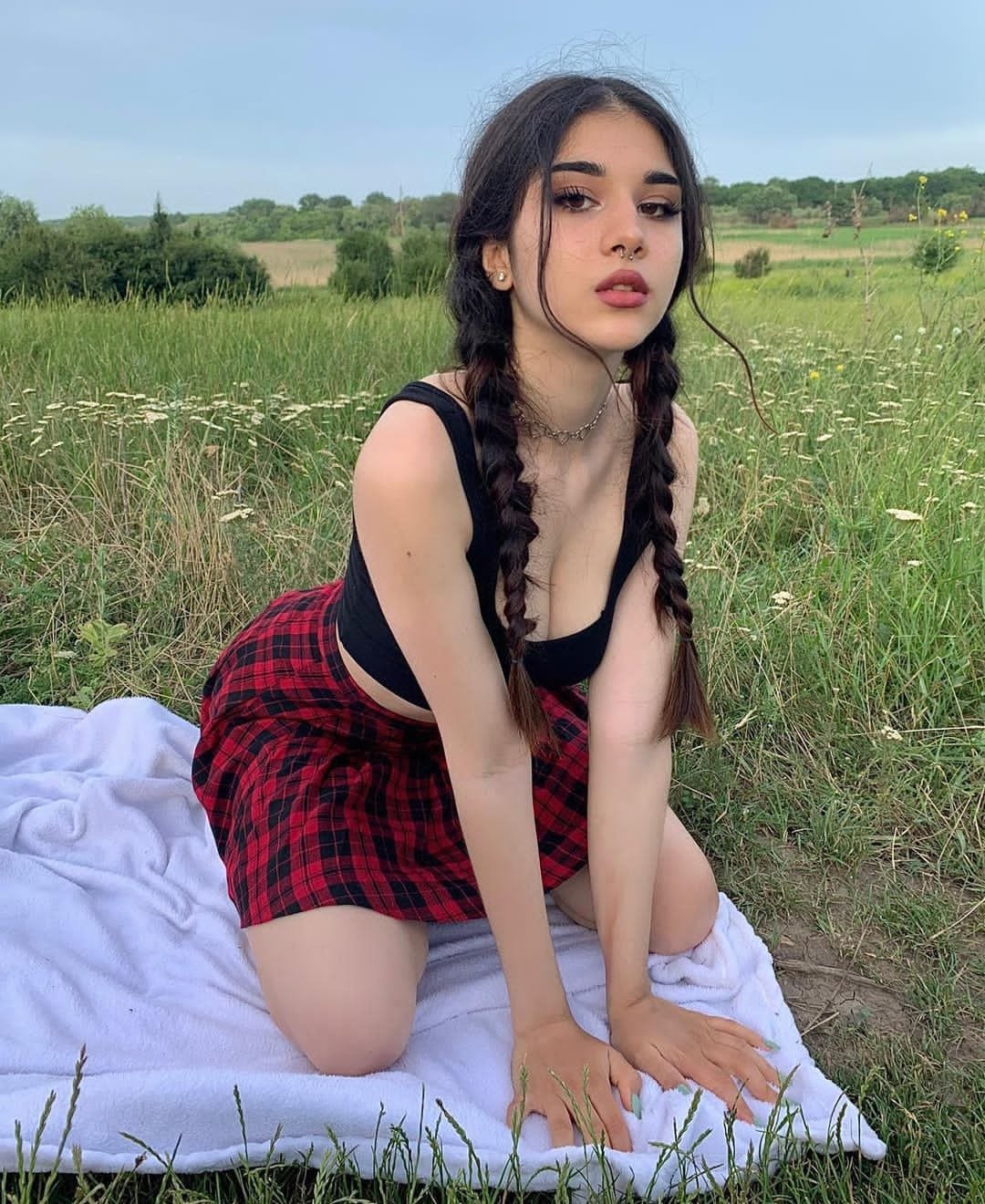 Burhaniye Dinamik Partner Bayan Escort Melek